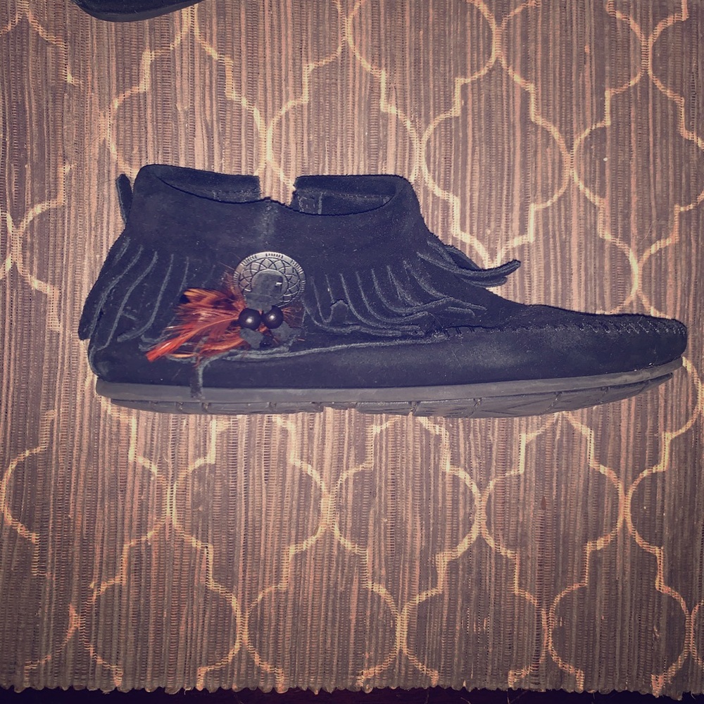 Minnetonka bootie